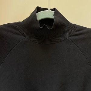 VERSATILE BLACK ZARA SWEATER / BLOUSE